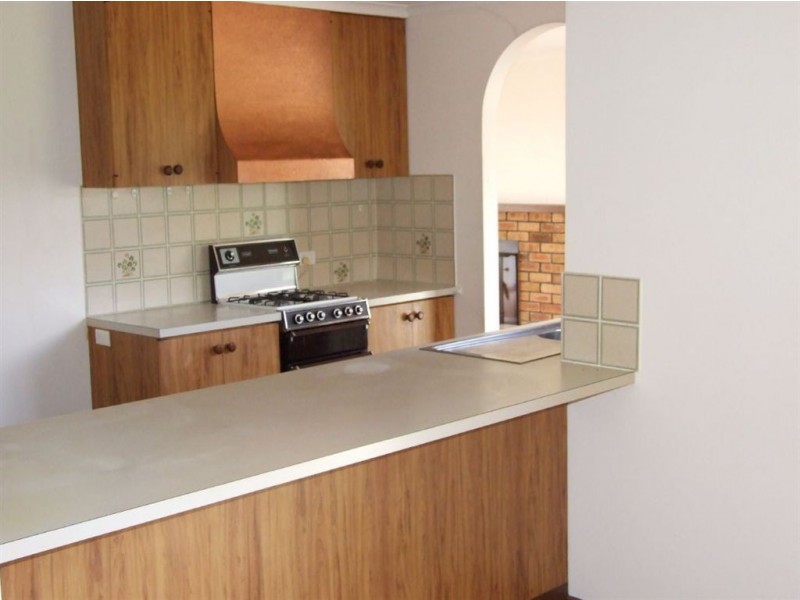 10 Troon Avenue, Mornington VIC 3931