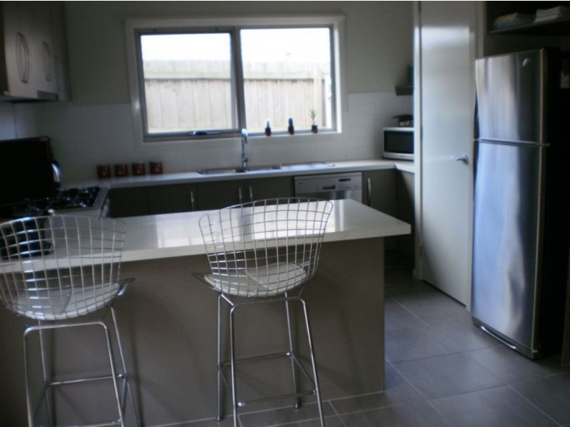 1/130a Bentons Road, Mornington VIC 3931