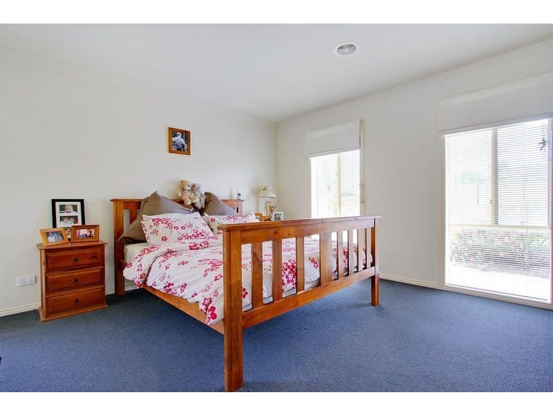 10 Steedman Drive, Mornington VIC 3931