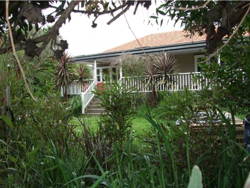 6 Birdwood Avenue, Mornington VIC 3931