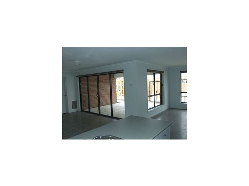 34 Elspeth Circuit, Mount Martha VIC 3934