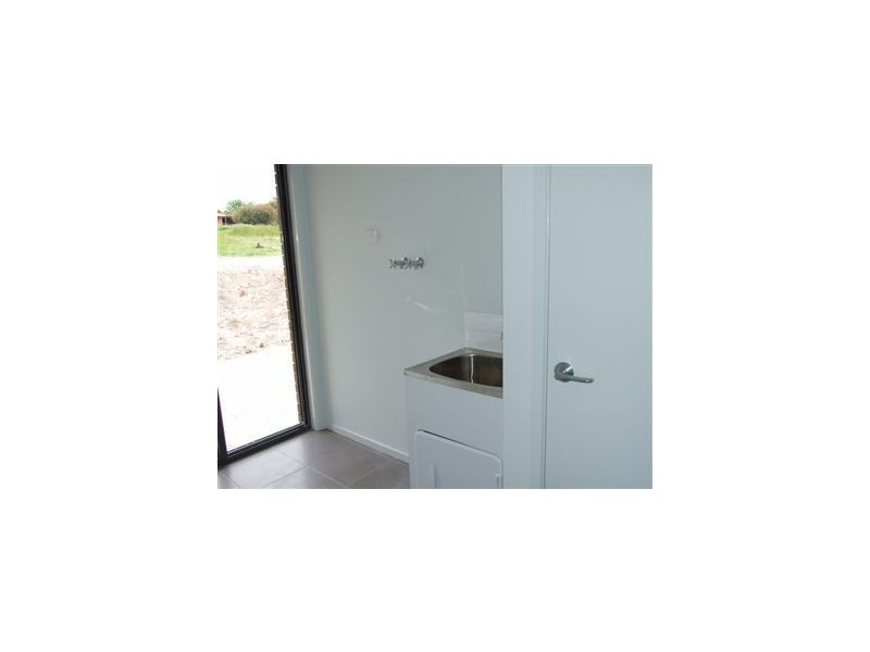 34 Elspeth Circuit, Mount Martha VIC 3934