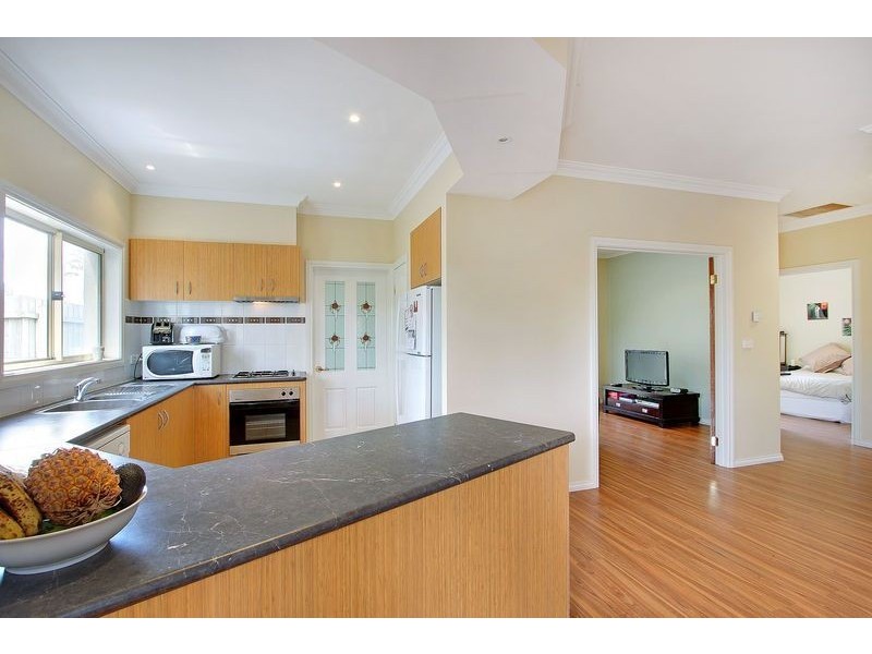 2/12 Napier Street, Mornington VIC 3931