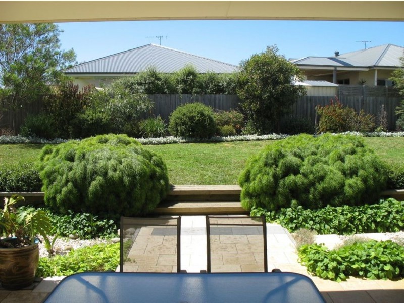 101 St Mitchells Circuit, Mornington VIC 3931