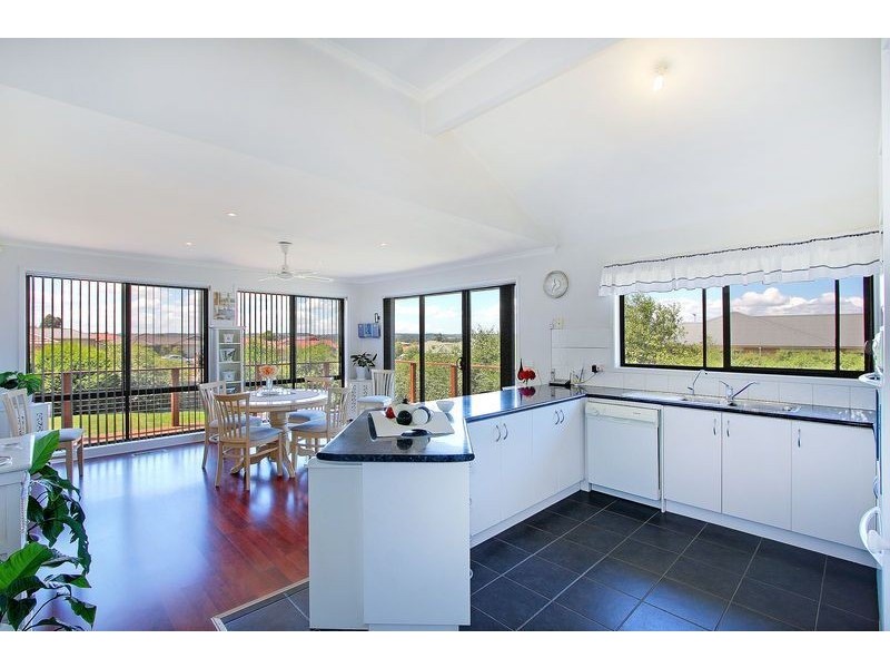 6 Waltham Drive, Mornington VIC 3931