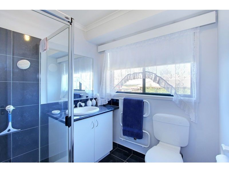 6 Waltham Drive, Mornington VIC 3931