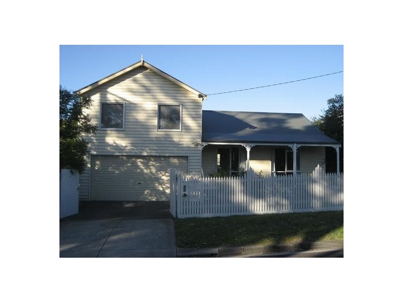 3 Oakland Street, Mornington VIC 3931