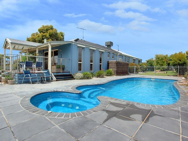 39 Balcombe Drive, Mount Martha VIC 3934