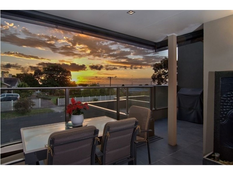 12 Alfred Street, Mornington VIC 3931