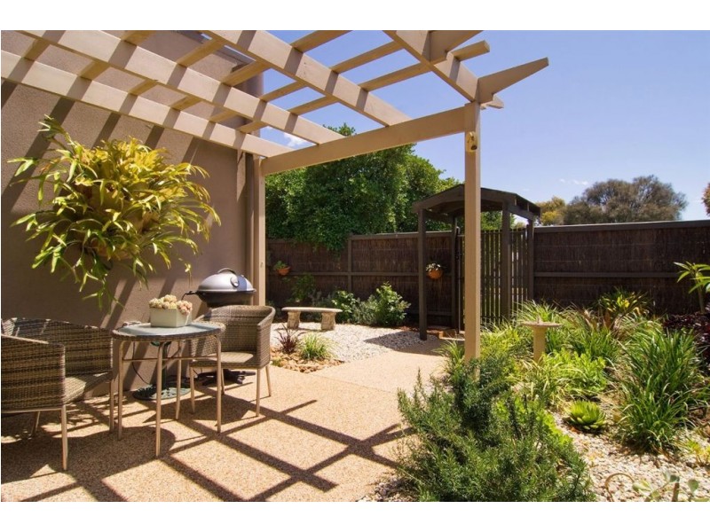 12 Alfred Street, Mornington VIC 3931