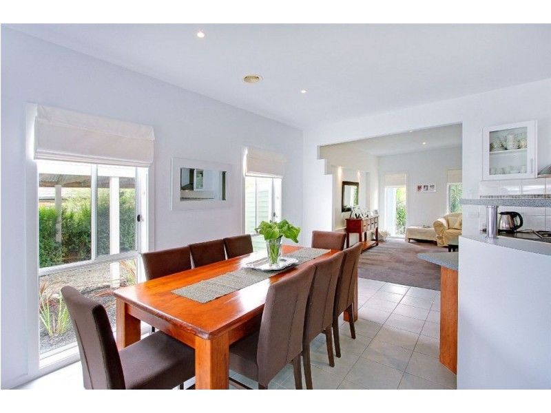 2 Brimbrim Crescent, Mornington VIC 3931