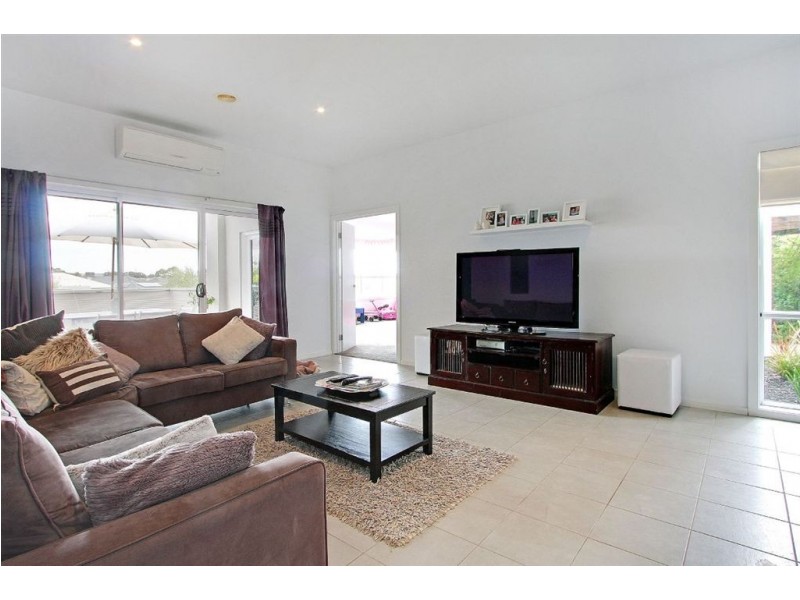 2 Brimbrim Crescent, Mornington VIC 3931