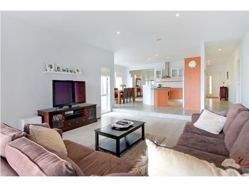 2 Brimbrim Crescent, Mornington VIC 3931