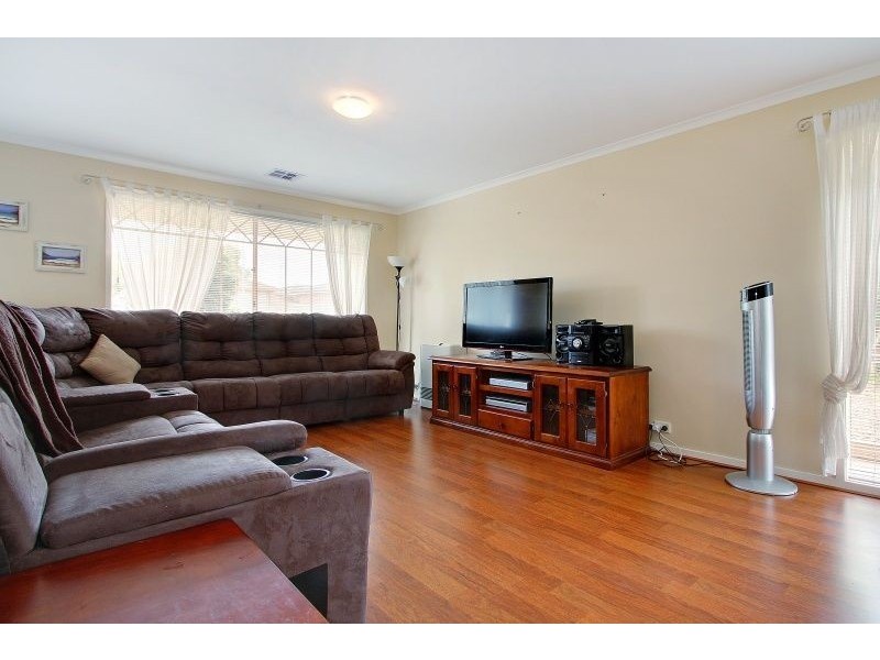 38 Parkside Cres, Mornington VIC 3931