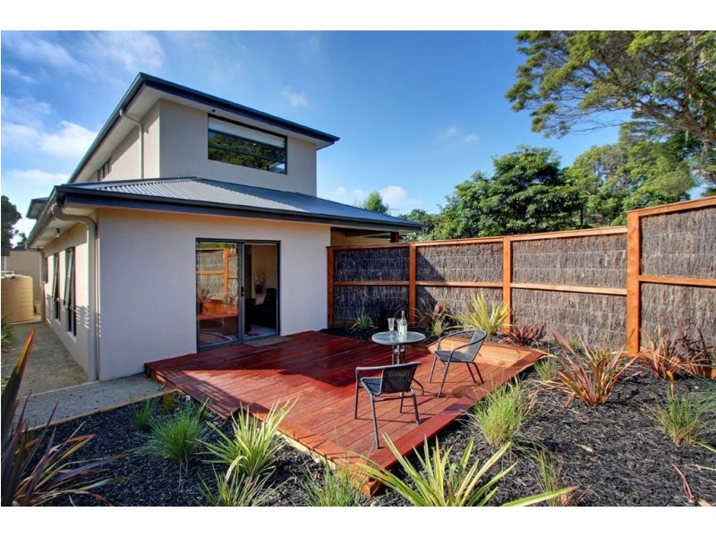 1/9 Macdonald Grove, Mornington VIC 3931