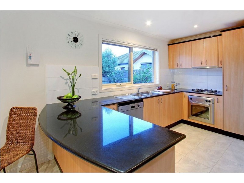 1/111 Tanti Avenue, Mornington VIC 3931