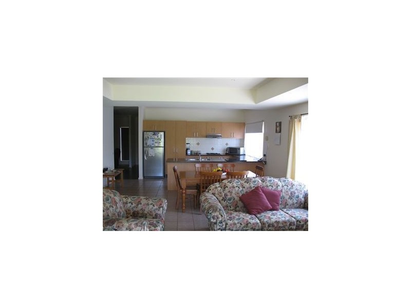 101 St Mitchell Circuit, Mornington VIC 3931