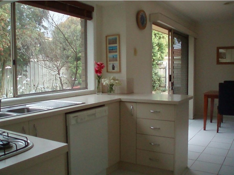 25 Parwan Crescent, Mornington VIC 3931