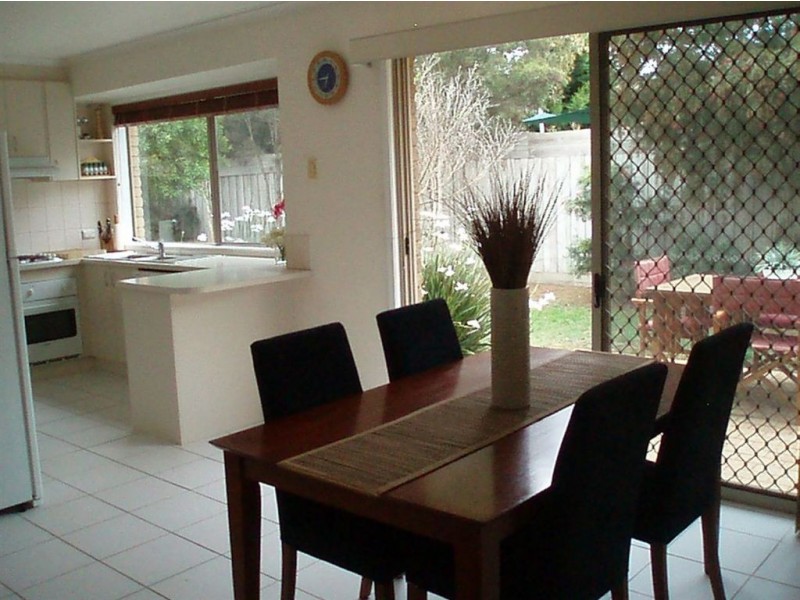 25 Parwan Crescent, Mornington VIC 3931