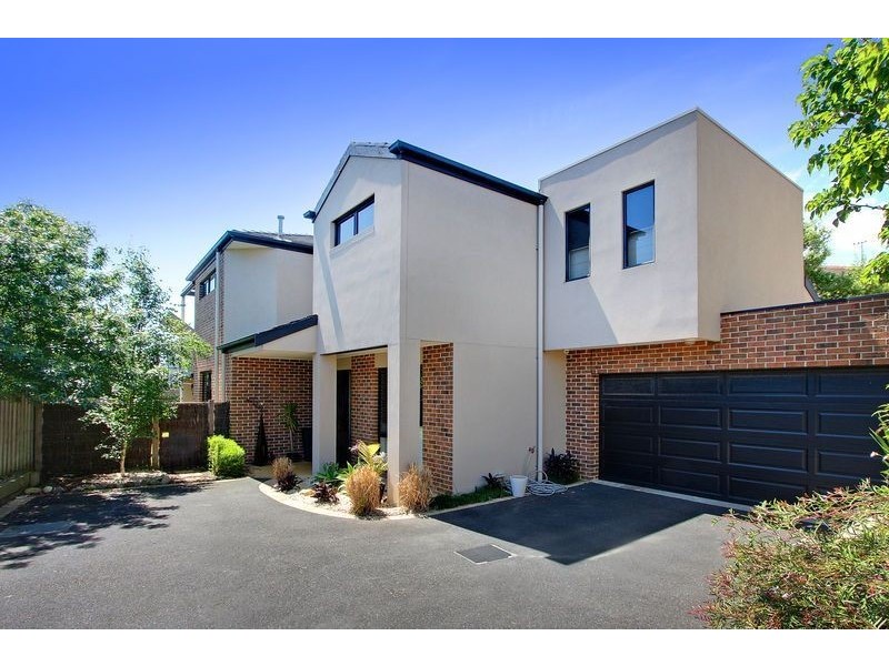 13 Canterbury Street, Mornington VIC 3931