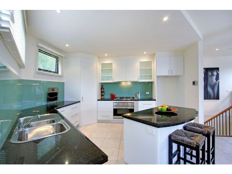 13 Canterbury Street, Mornington VIC 3931