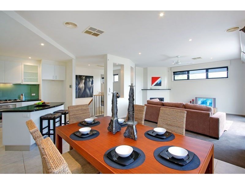 13 Canterbury Street, Mornington VIC 3931