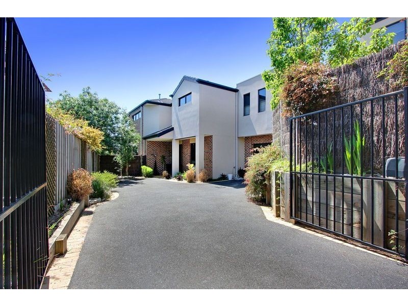 13 Canterbury Street, Mornington VIC 3931