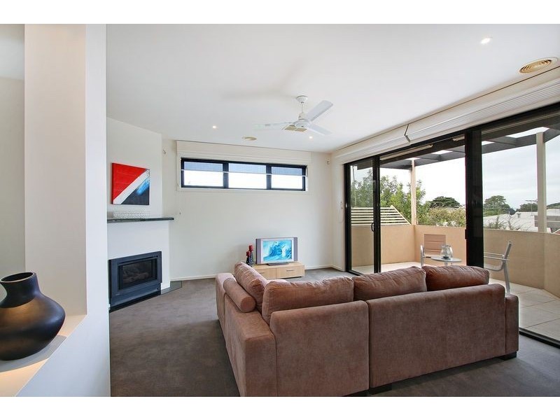 13 Canterbury Street, Mornington VIC 3931