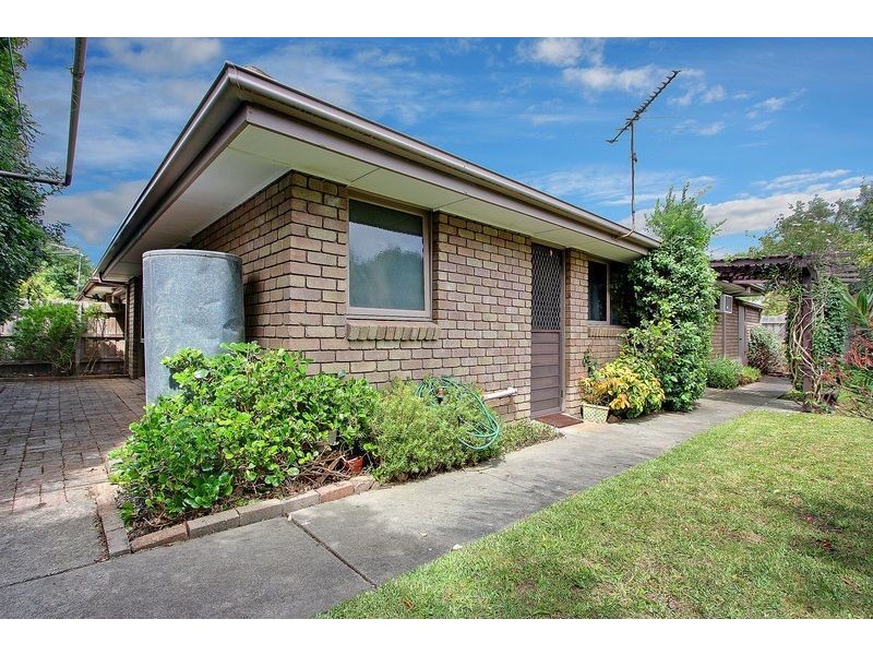 2/5 Carnoustie Grove, Mornington VIC 3931