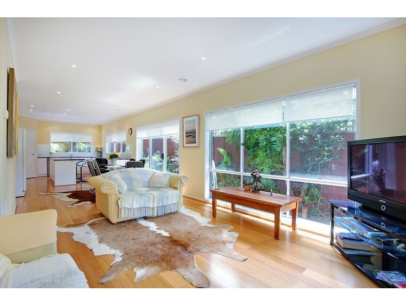 15 Tyalla Grove, Mornington VIC 3931