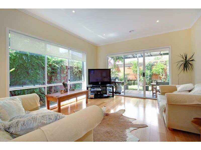 15 Tyalla Grove, Mornington VIC 3931