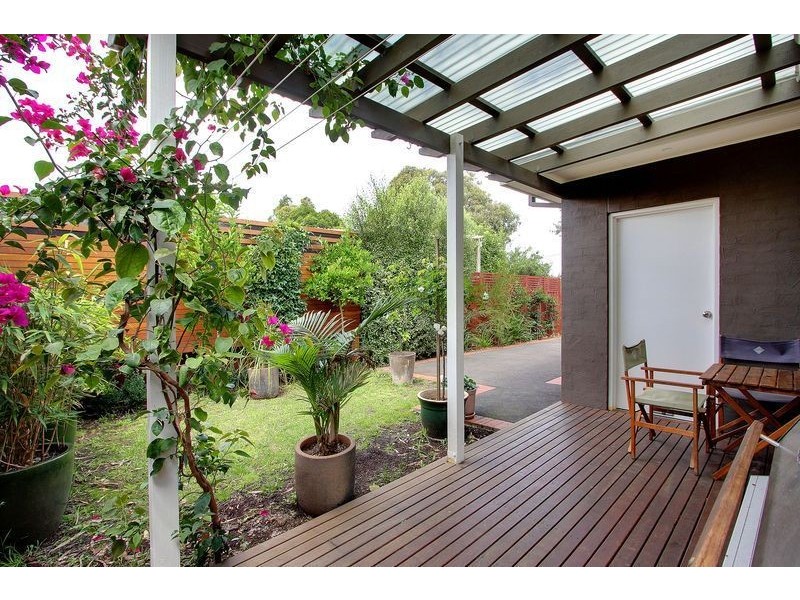 15 Tyalla Grove, Mornington VIC 3931