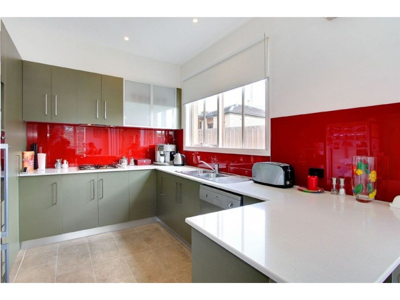 1/110 Tanti Ave, Mornington VIC 3931