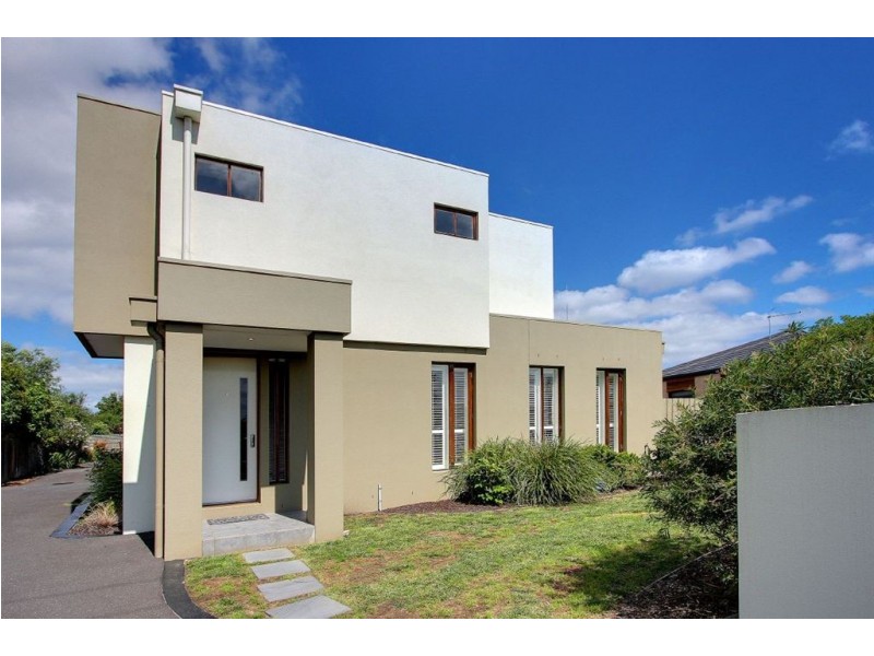 1/110 Tanti Ave, Mornington VIC 3931