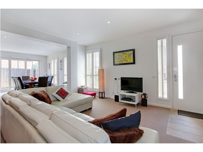 1/110 Tanti Ave, Mornington VIC 3931