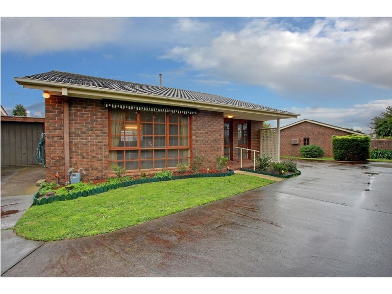 4/2b Marine Ave, Mornington VIC 3931