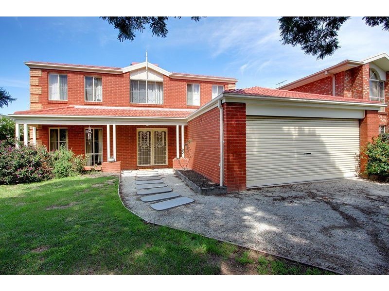 18 St Mitchell Circuit, Mornington VIC 3931