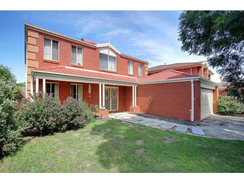 18 St Mitchell Circuit, Mornington VIC 3931