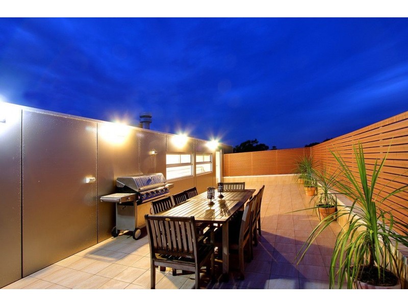 661a Esplanade, Mornington VIC 3931