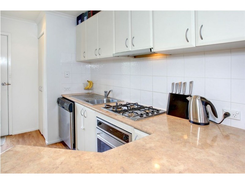 3/2 Radley Street, Mornington VIC 3931