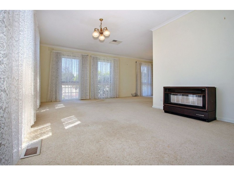 38 Gleneagles Ave, Mornington VIC 3931