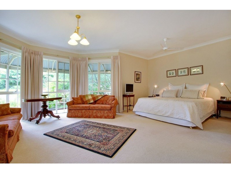 42 Old White Hill Road, Red Hill VIC 3937