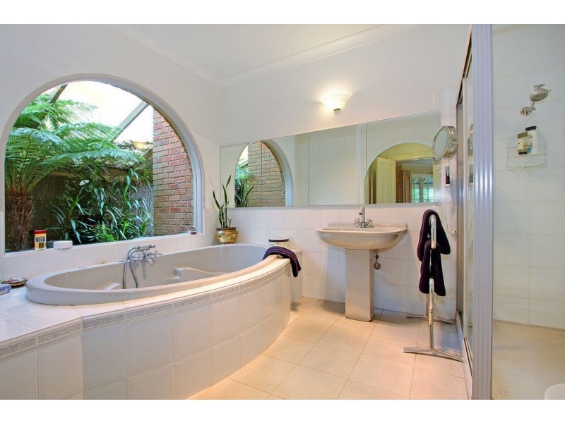 42 Old White Hill Road, Red Hill VIC 3937