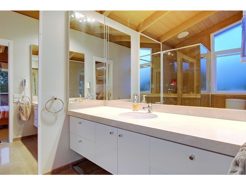 98 Moorooduc Highway, Frankston South VIC 3199