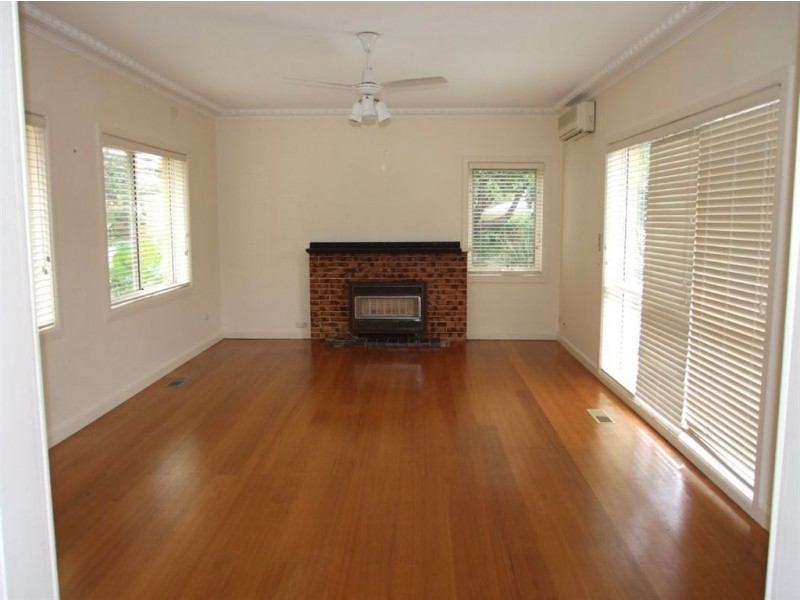 4 Nunns Road, Mornington VIC 3931