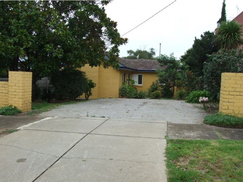 4 Nunns Road, Mornington VIC 3931