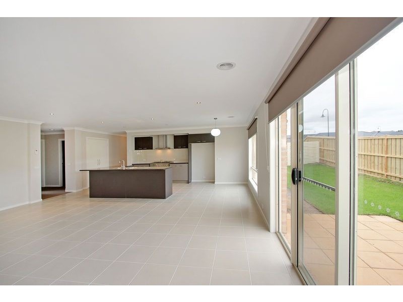 11 Sefton Grange, Mount Martha VIC 3934