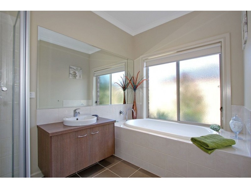 5 The Cove, Mornington VIC 3931