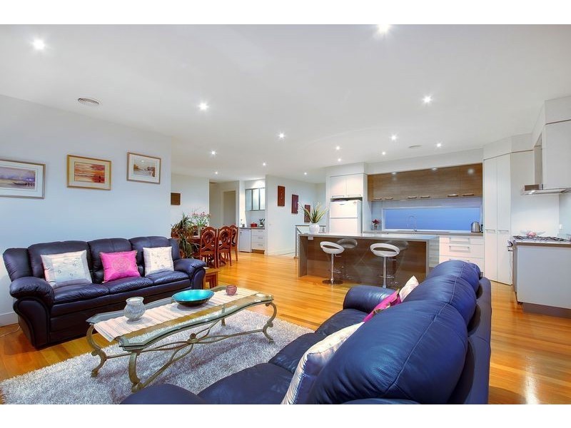 2/42 Queen Street, Mornington VIC 3931