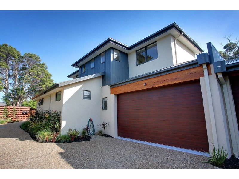 1/9 Macdonald Grove, Mornington VIC 3931